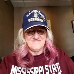 Meet your Posher, Eva